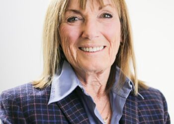 Hear it from Wendy Smith, Retired Clinical Professor of Social Work, as she delves into the journey of #healing through #therapy and #socialsupport.